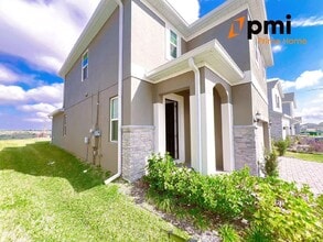 7896 Syracuse Dr in Clermont, FL - Building Photo - Building Photo