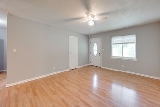 1208 Gadd Rd in Chattanooga, TN - Building Photo - Building Photo