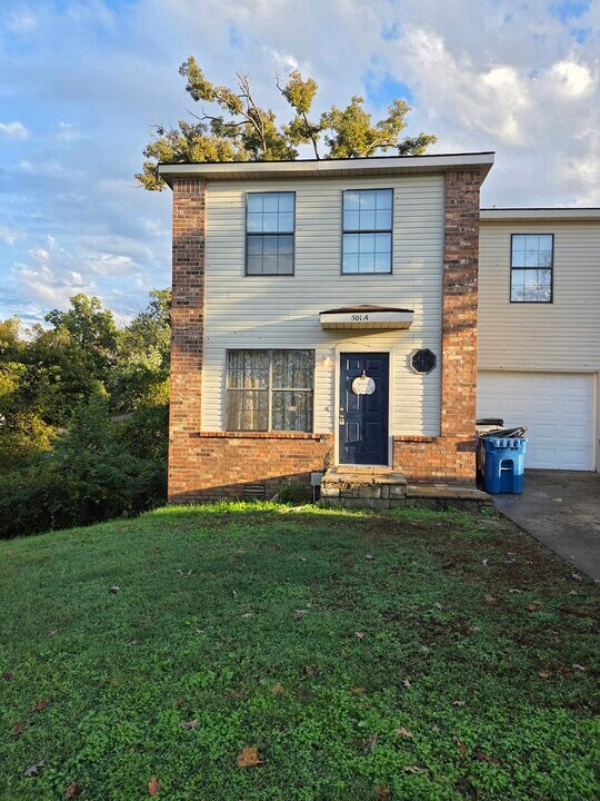 501 Braithwaite St in Bentonville, AR - Building Photo
