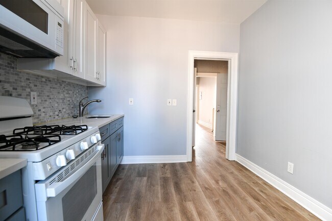 153 Sterling Ave in Jersey City, NJ - Building Photo - Building Photo