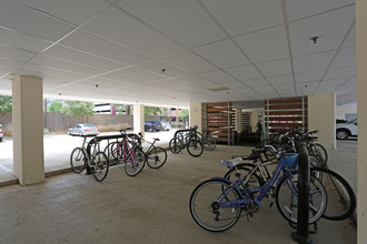 Cherry Street | Student Housing in College Station, TX - Foto de edificio - Building Photo