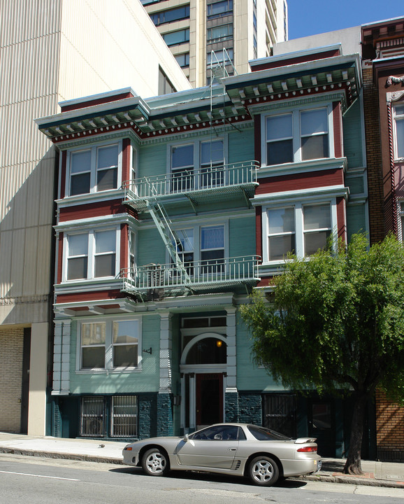 1060 Pine in San Francisco, CA - Building Photo