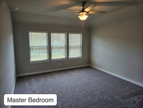 4913 Bellhurst Dr in McKinney, TX - Foto de edificio - Building Photo