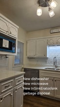 978 Van Zandt St in Paris, TX - Building Photo - Building Photo