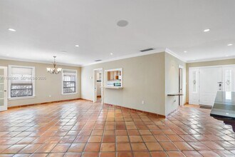 300 187th St in Sunny Isles Beach, FL - Building Photo - Building Photo