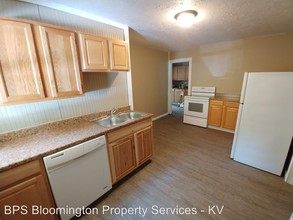 407 S Lincoln St in Bloomington, IN - Building Photo - Building Photo
