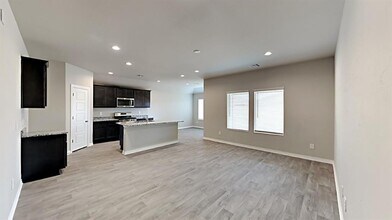 4304 Colt Dr in Mustang, OK - Building Photo - Building Photo