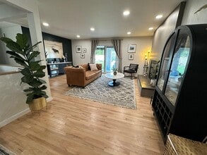 1689 S Kearney St in Denver, CO - Foto de edificio - Building Photo