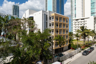 Bahia Biscayne in Miami, FL - Foto de edificio - Building Photo