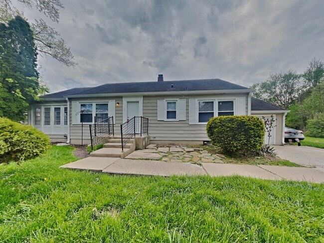 property at 1601 W Northgate St