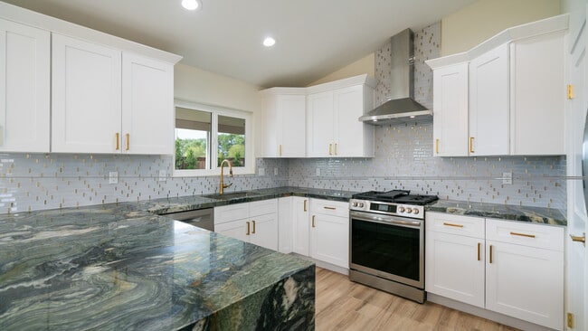 property at 48509 Calle Carmello