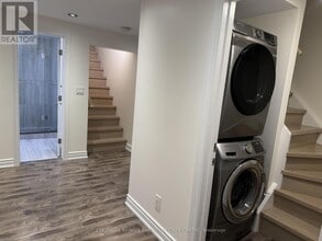 71 Golf Links Dr in Aurora, ON - Building Photo - Building Photo