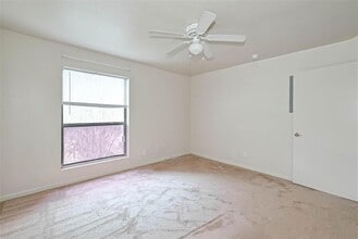 3045 Walnut Bend Ln in Houston, TX - Building Photo - Building Photo