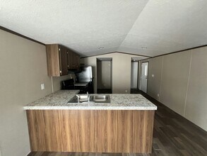 48 Tower Manor Dr in Auburndale, FL - Building Photo - Building Photo