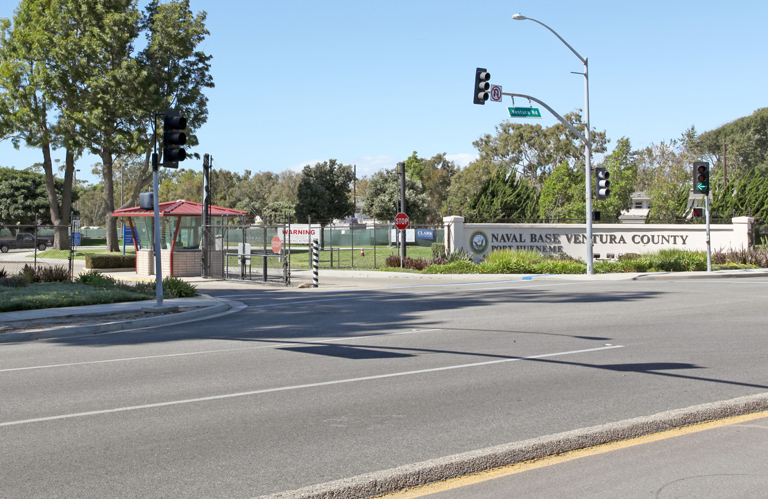 US Navy Lodging in Port Hueneme, CA - Foto de edificio