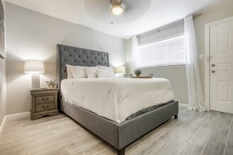 600 Nottingham in Houston, TX - Foto de edificio - Interior Photo