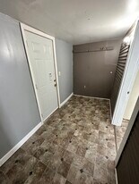 1616 9th St in Elkhart, IN - Building Photo