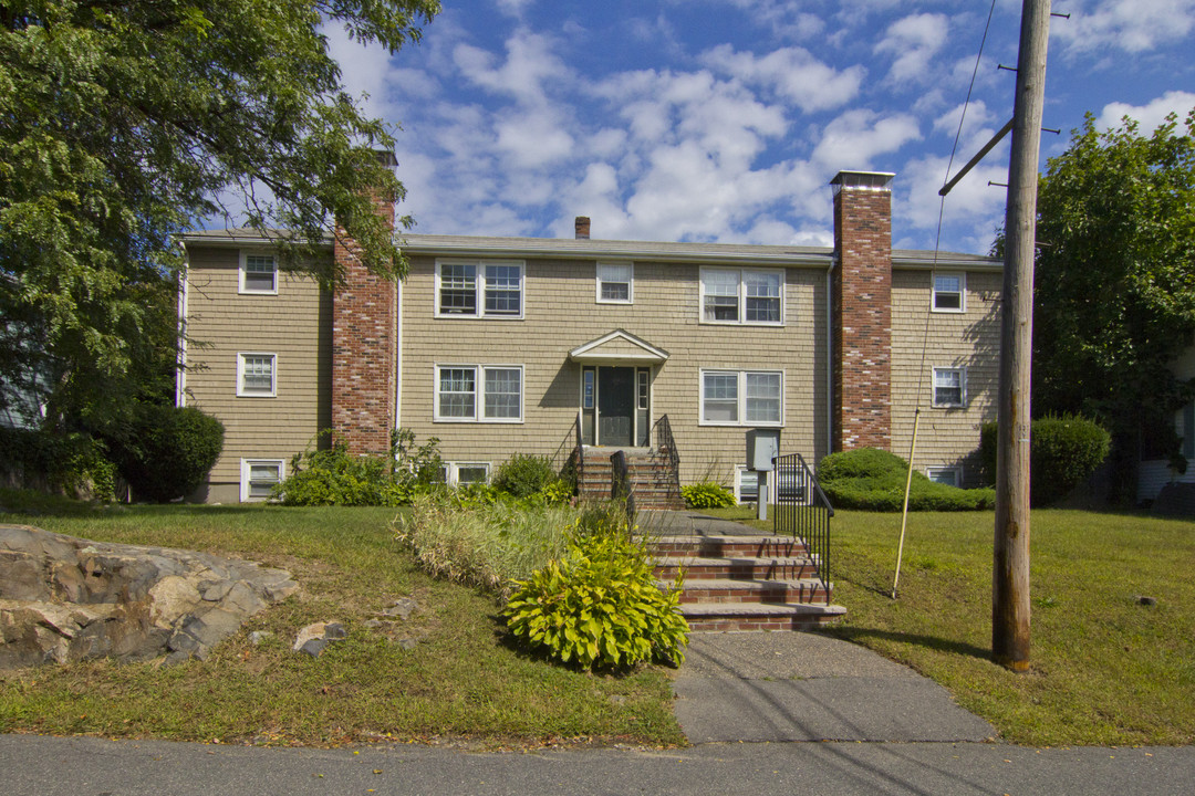 19 Vine St in Marblehead, MA - Foto de edificio