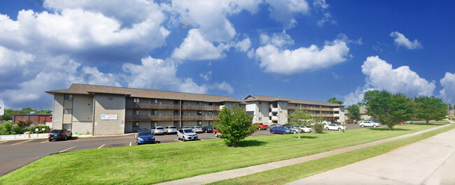 Fremont Landing in Springfield, MO - Foto de edificio - Building Photo