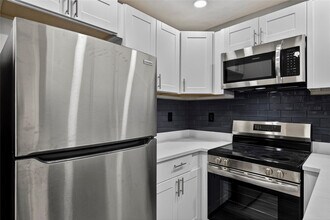 500 E Broward Blvd in Fort Lauderdale, FL - Building Photo - Building Photo