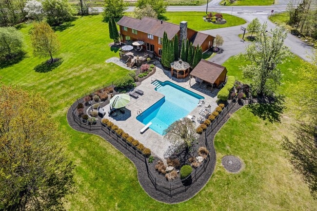 property at 2 Boyce Rd