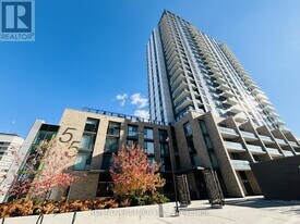 55 Duke St W in Kitchener, ON - Building Photo