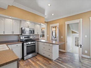 1517 9th Ave in Rock Island, IL - Building Photo - Building Photo