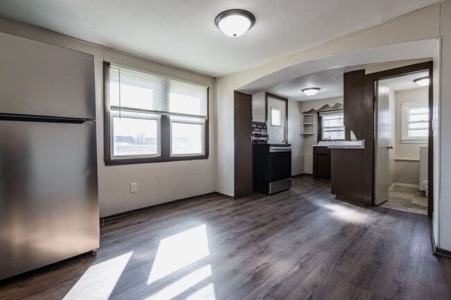 property at 936 Redfield St