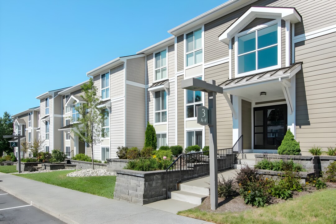 Regency Park Apartments in Guilderland, NY - Building Photo