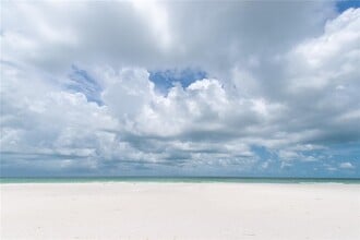 1480 Gulf Blvd in Clearwater, FL - Foto de edificio - Building Photo