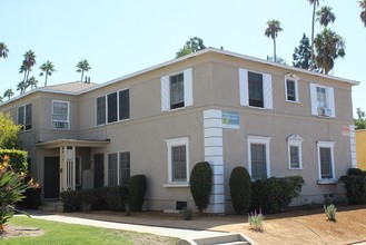 1632 S Bronson Ave in Los Angeles, CA - Building Photo - Building Photo