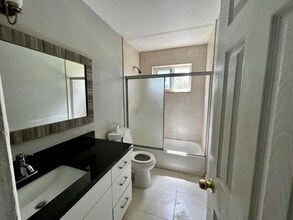 47 NW 151st St in Miami, FL - Building Photo - Building Photo