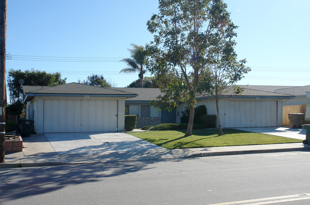 8362-8364 Henderson Rd in Ventura, CA - Building Photo