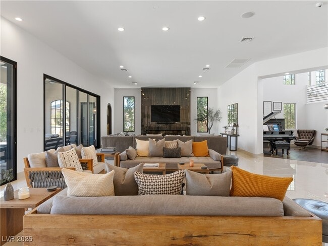 190 Inveraray Ct in Henderson, NV - Building Photo - Building Photo