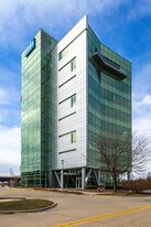 1 Montgomery Dr, Unit 804 in Moline, IL - Building Photo