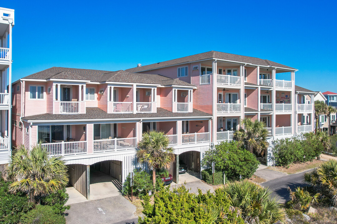 Ocean Pointe Villas in Folly Beach, SC - Building Photo