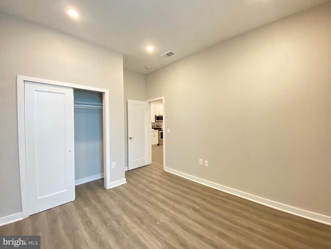 1 W Main St in Norristown, PA - Building Photo - Building Photo