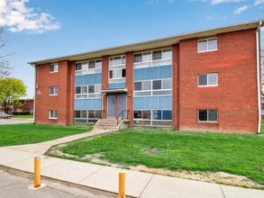 Towne Gardens in Buffalo, NY - Foto de edificio - Building Photo