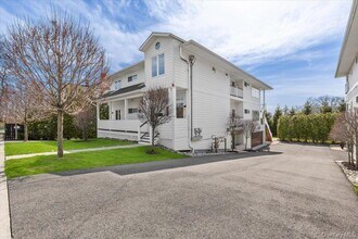 73 Maple Ave in New Rochelle, NY - Building Photo - Building Photo