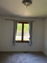 133 E Winchester Rd, Unit A in Libertyville, IL - Building Photo - Building Photo