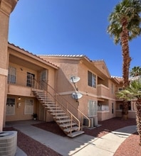 1830 N Pecos Rd in Las Vegas, NV - Building Photo - Building Photo