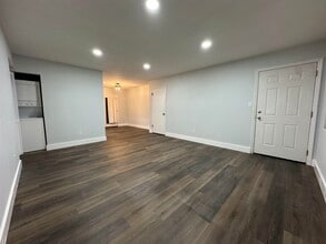 1951 N Meridian Rd in Tallahassee, FL - Building Photo - Building Photo