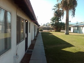 Ave 44 Apartments in Indio, CA - Foto de edificio - Building Photo