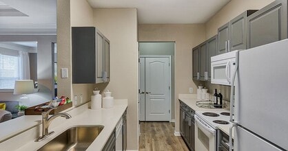 Summit Ridge Apartments in Lee's Summit, MO - Building Photo - Building Photo