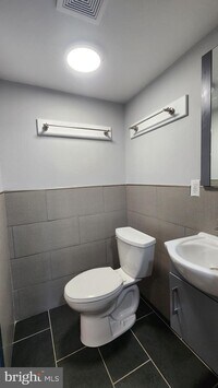 1912 S 19th St photo'