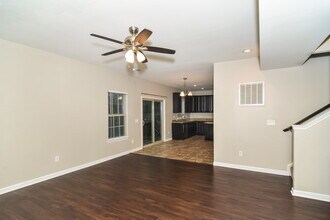 4249 Sandstone Dr in Nashville, TN - Building Photo - Building Photo