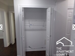 2131 W Giddings St, Unit G in Chicago, IL - Building Photo - Building Photo