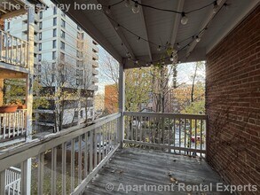 14 Centre St, Unit #F in Cambridge, MA - Building Photo - Building Photo