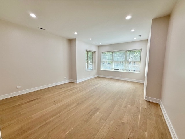 5852 N Artesian Ave, Unit 2 in Chicago, IL - Building Photo - Building Photo