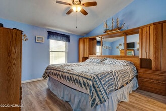 918 N New River Dr in Surf City, NC - Building Photo - Building Photo